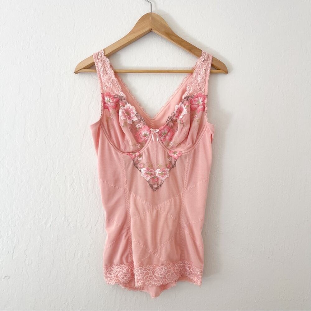 Vintage Style Lingerie Top Lace Floral Coral Shapewear